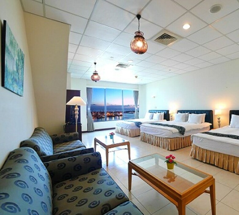 85 Eagle Hotel