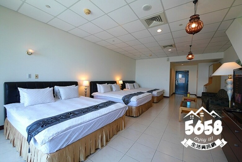 85 Eagle Hotel