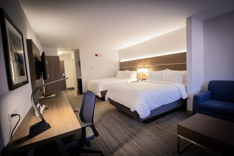 Hotel Holiday Inn Express And Suites Boston South - Randolph