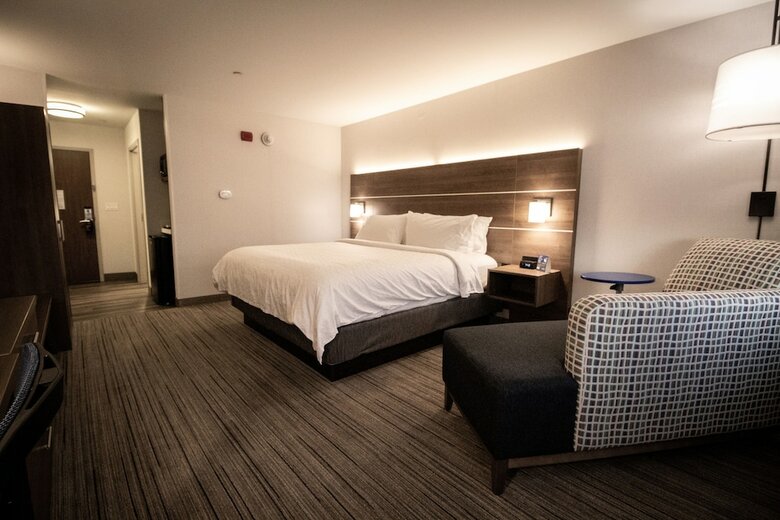 Hotel Holiday Inn Express And Suites Boston South - Randolph