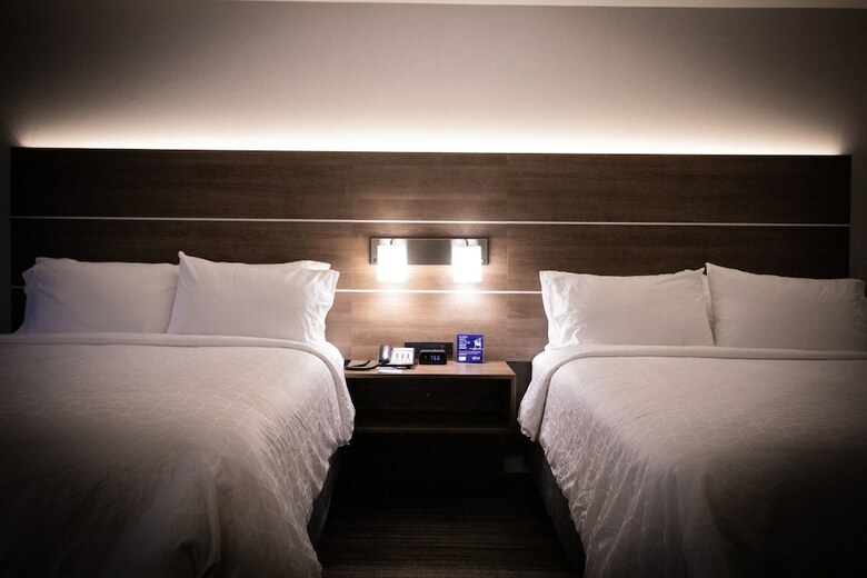 Hotel Holiday Inn Express And Suites Boston South - Randolph