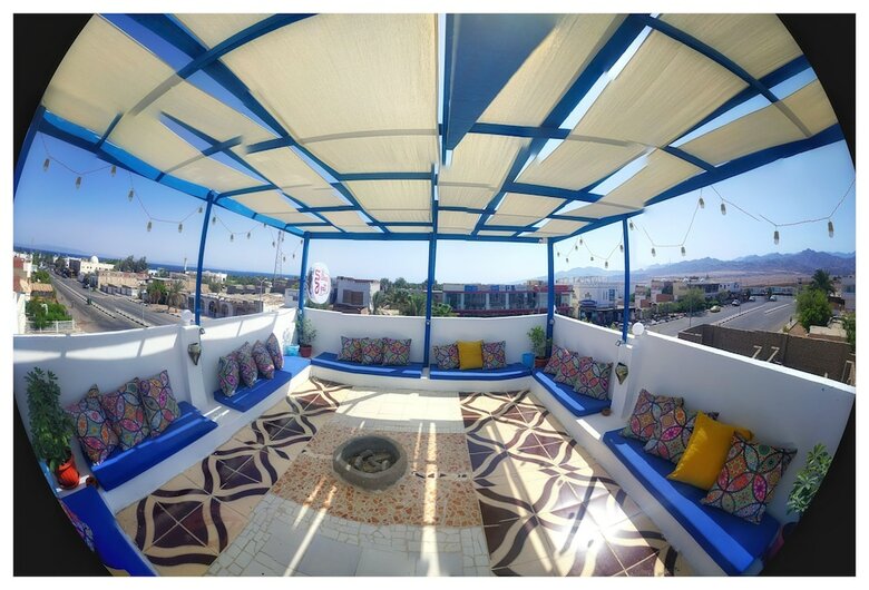 Hostal Sinai Gate