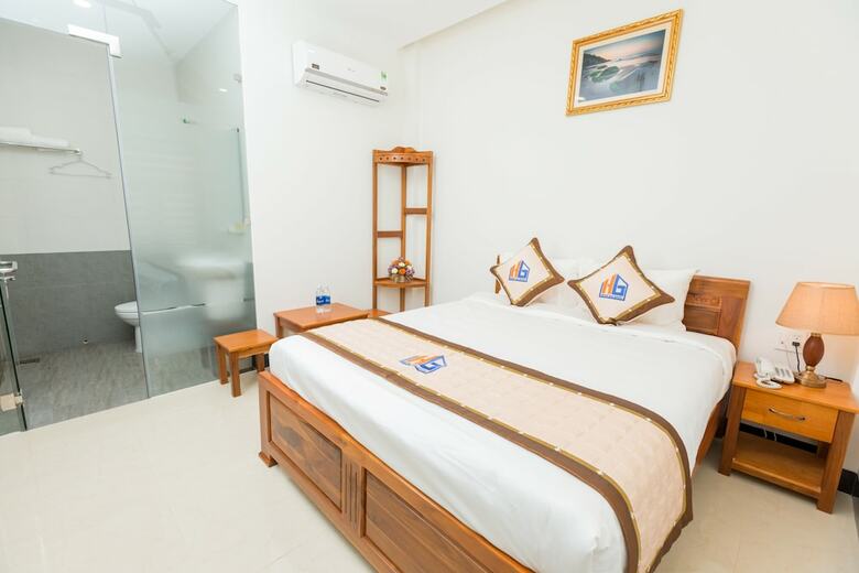 Hung Gia Quy Nhon Hotel