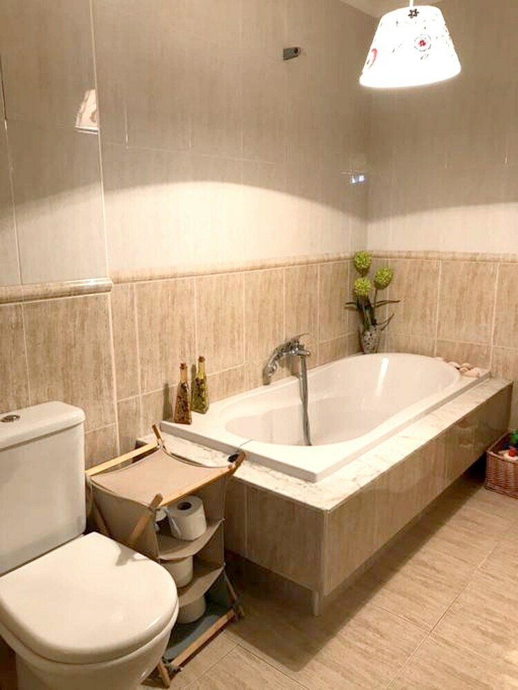 Apartment With 3 Bedrooms In Cee, With Wonderful Sea View