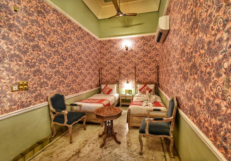 Nirbana Palace-a Heritage Hotel