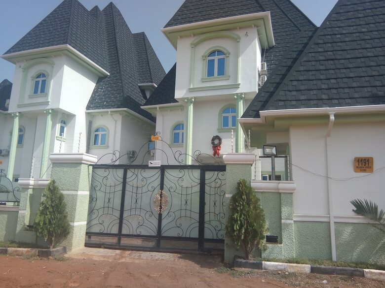 Hotel Saabhi's Place