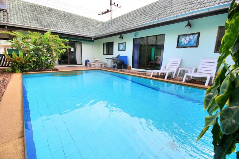 Bali Tropicana Pool Villa