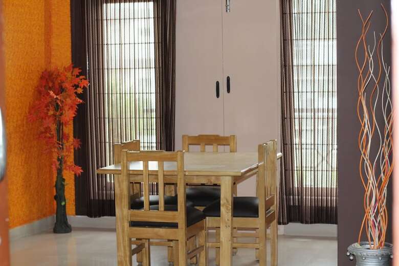 Hotel Arra Transit