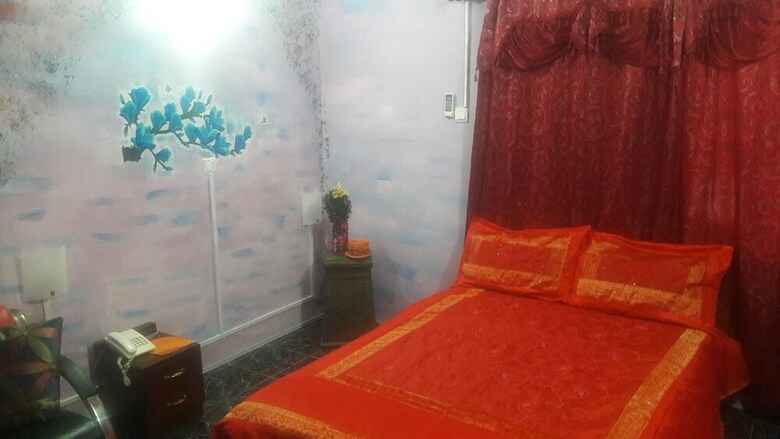 Alexander Plaza Hotel Ltd