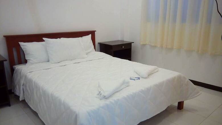 Hotel Luna Oslob Travellers Inn
