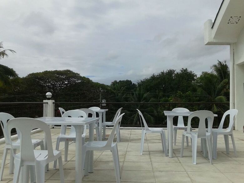 Hotel Luna Oslob Travellers Inn
