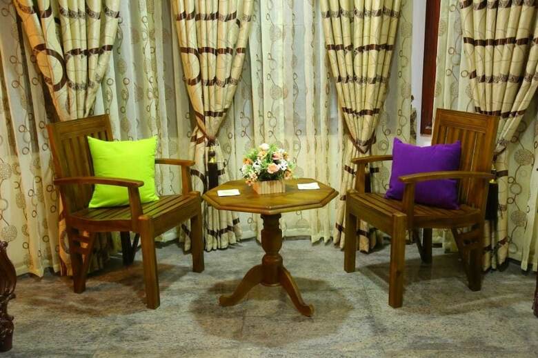 Apartamentos Royal Marine Inn