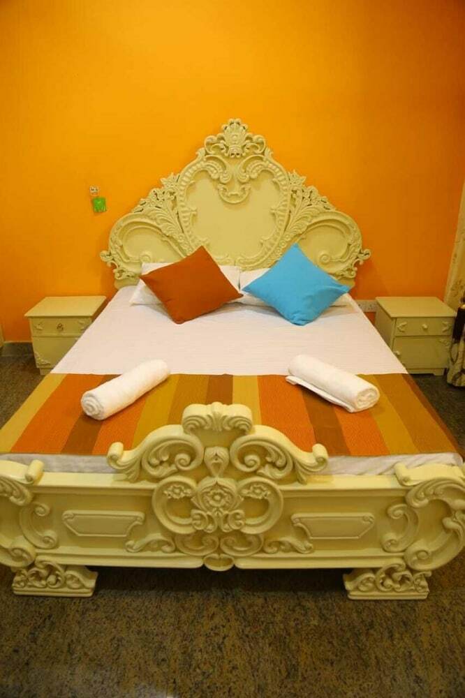 Apartamentos Royal Marine Inn