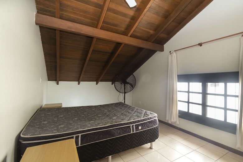 Apartamento 2 Quartos -  302 - 12