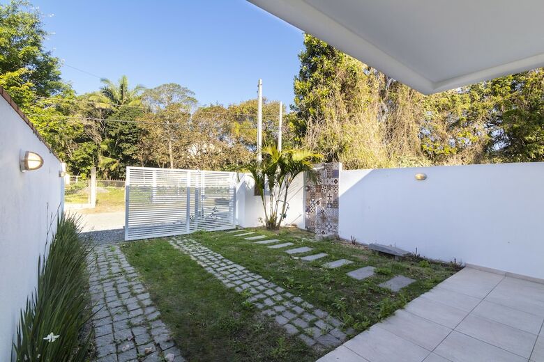 Casa 3 Quartos - 281