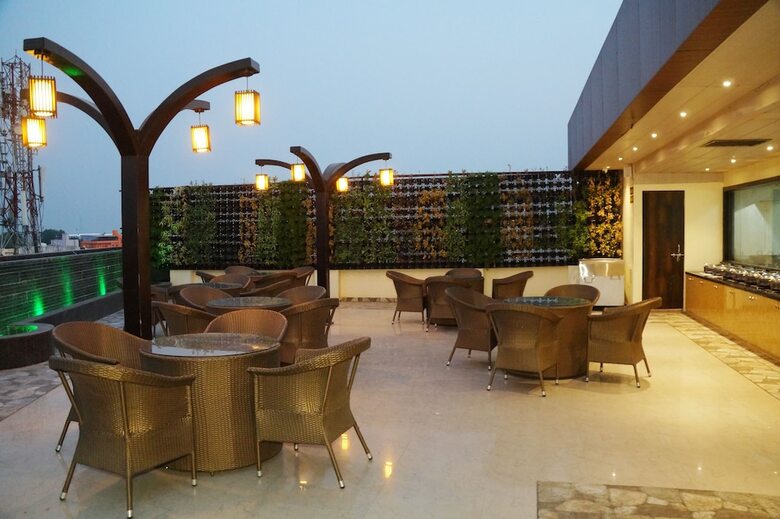 Hotel Shivoy Grand