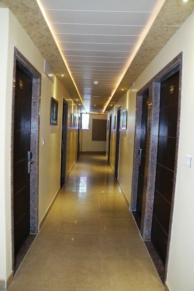 Hotel Shivoy Grand