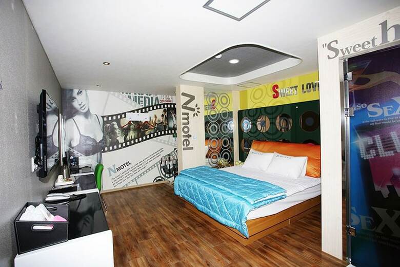 Hotel N Motel
