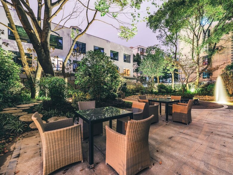 Atour Hotel May Fourth Square Qingdao