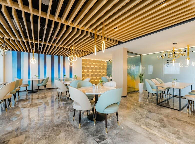 Atour Hotel Renmin Ave Linping Hangzhou