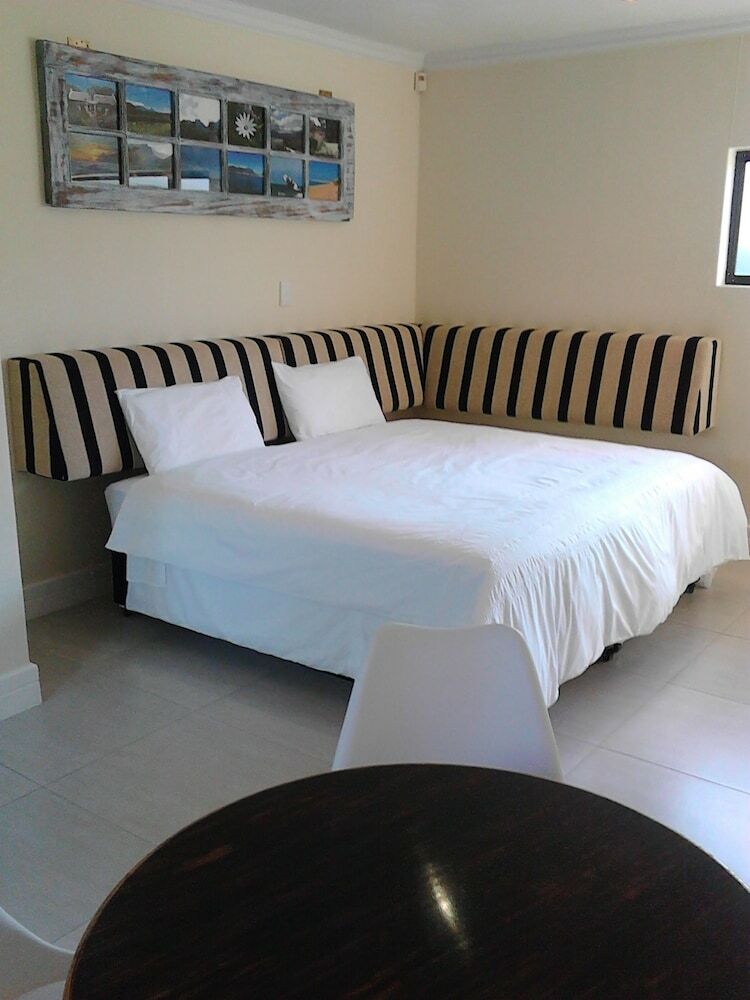 Hotel Port House