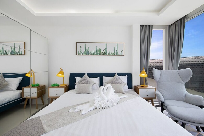 4 Bedrooms Sea View Villa Galaxy