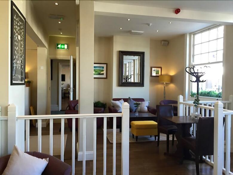 The White Horse Hotel