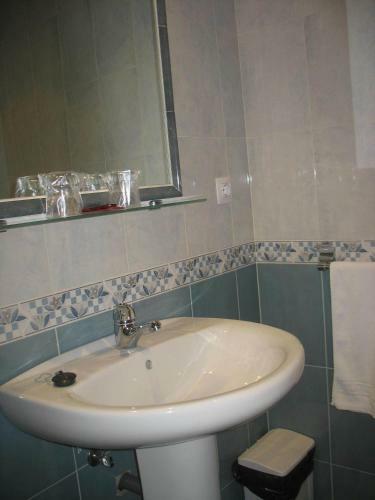 Hotel Reyes De Le�n