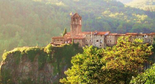 Hostal Mont-rock