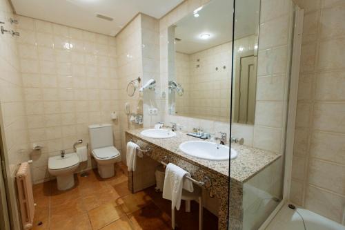 Hotel Parador De Cangas De On�s