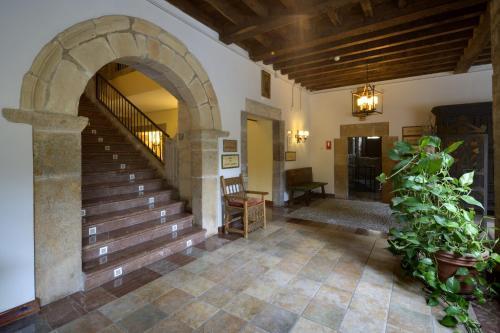 Hotel Parador De Cangas De On�s
