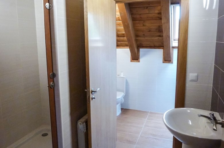 Hostal Y Albergue Haizea