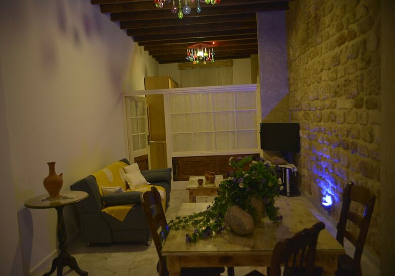 Tyre Boutique Apartments - Hotel