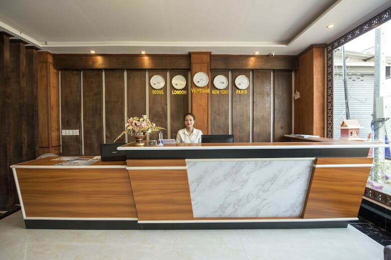 Premier Vang Vieng Hotel