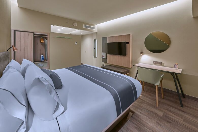 Hotel City Express Plus Tijuana