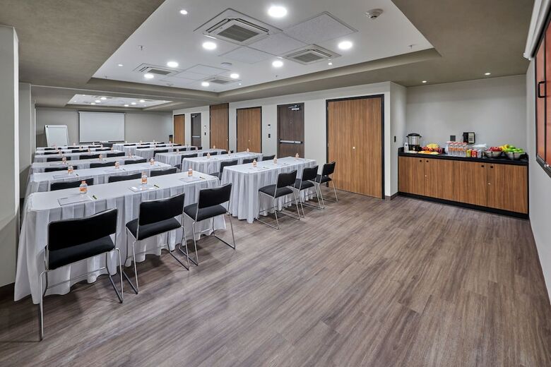 Hotel City Express Ensenada