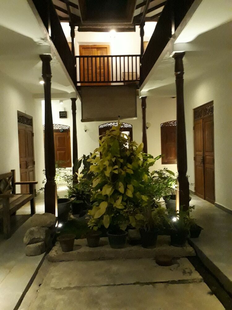 Hotel Villa Razi