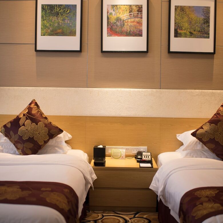 Suzhou Sun Plaza Hotel