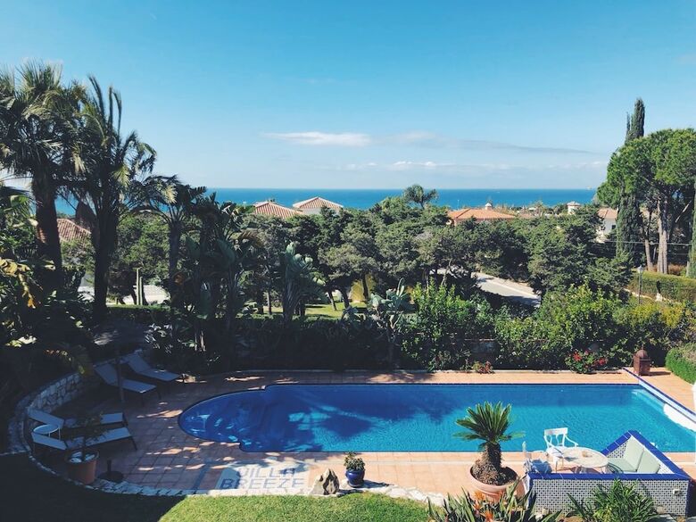Villa Breeze Marbella Luxury B&B