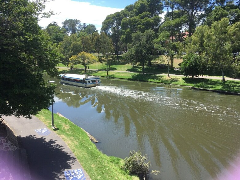 Adelaide 3 Bedroom Luxurious Home