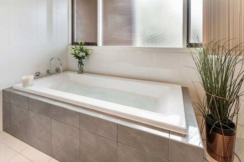 Adelaide 3 Bedroom Luxurious Home