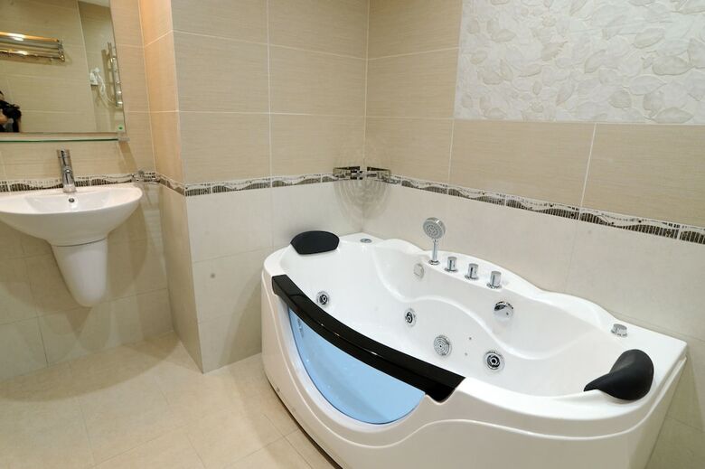 Apartamentos Hera Building