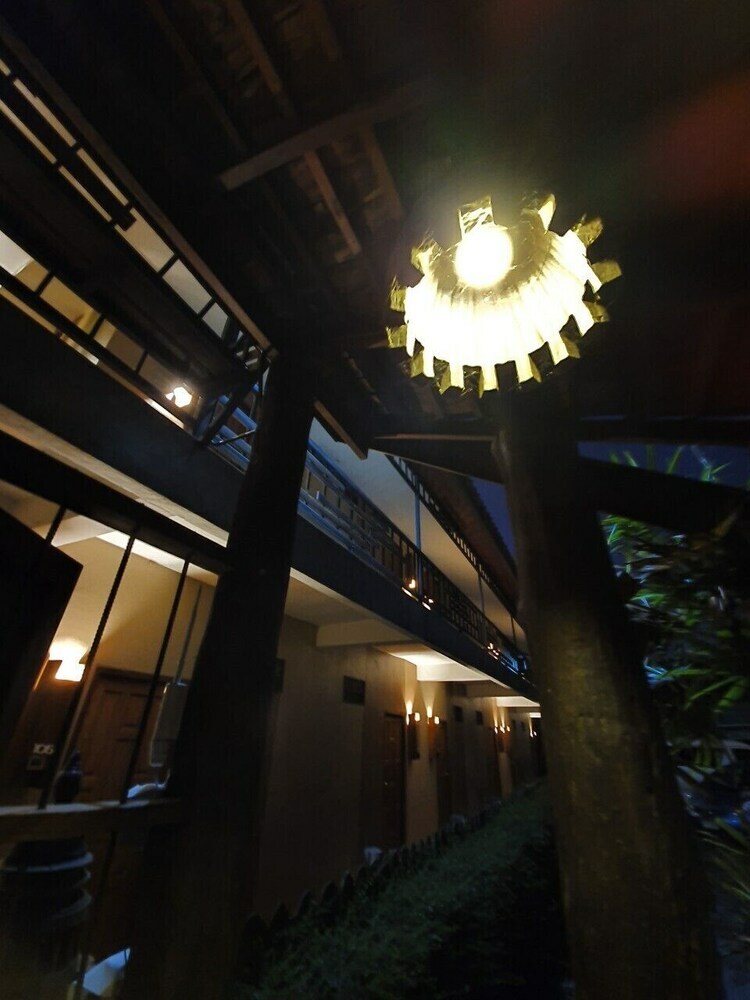 Hotel Palm Hug Resort