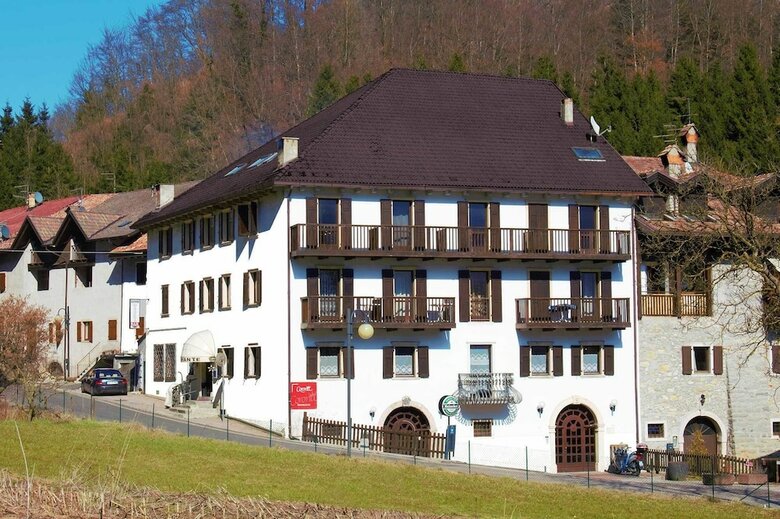 Posada Albergo Villa Corona