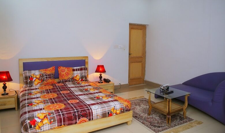 Hotel Shawnze House