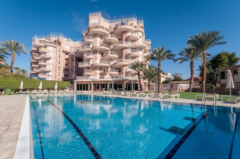 Apartamento Renovated White 3bd Next To Beach - Pool