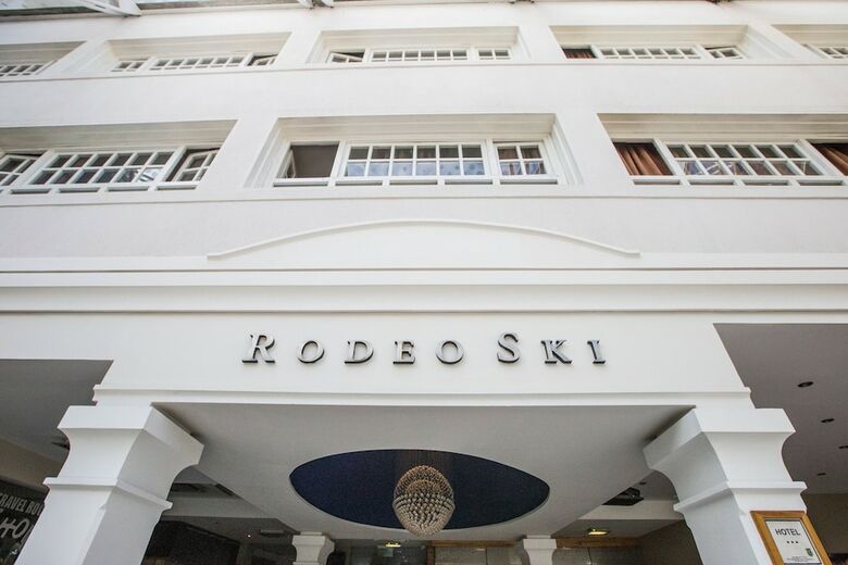 Hotel Rodeo Ski