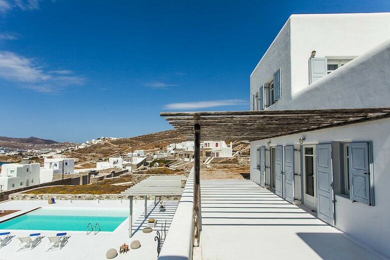 Villa Rafaella By The Pearls Collection