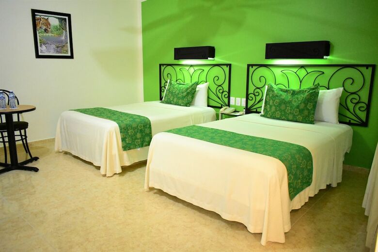 Hotel Maya Tulipanes Express