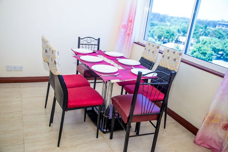 Apartamentos Safiri Kenya Home
